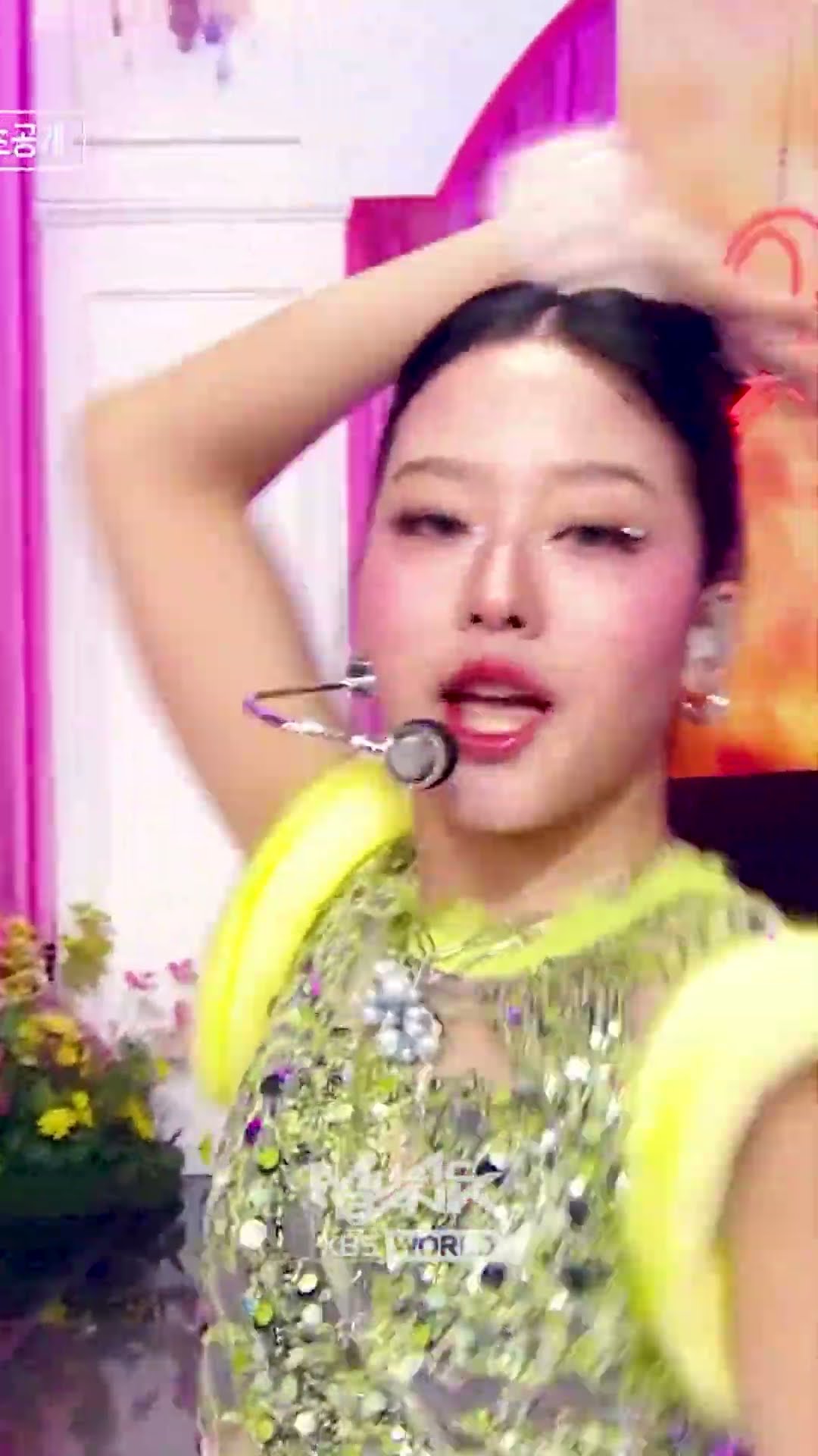 VVUP – Super Model #VVUP #ビビアップ #비비업 #Super_Model #Shorts #MusicBank | KBS WORLD TV – YouTube