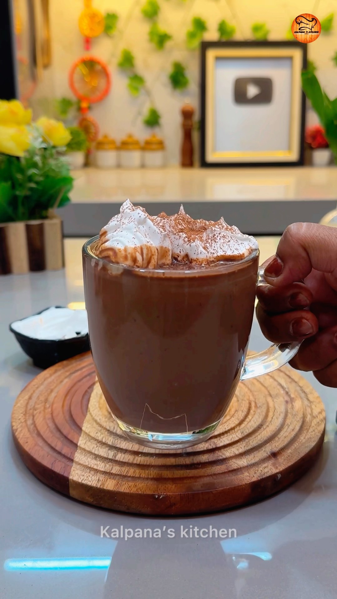 Winter’s Special Hot Chocolate 😍😍❤️❤️… #shorts #hotchocolate #chocolate #viral #kalpanaskitchen – YouTube