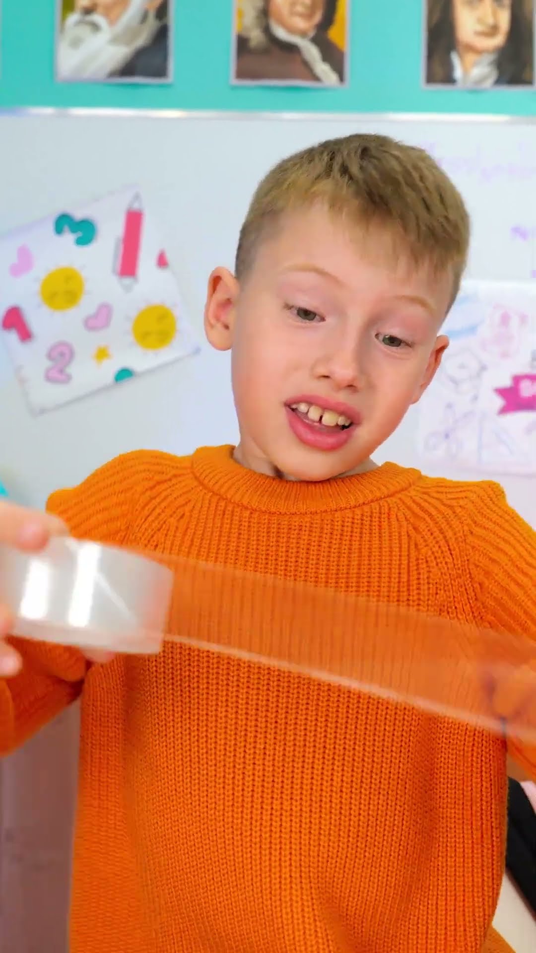 🧵 DIY GRABBER TOOL with JUST TAPE! So COOL! 😄📦 #shorts #fun – YouTube