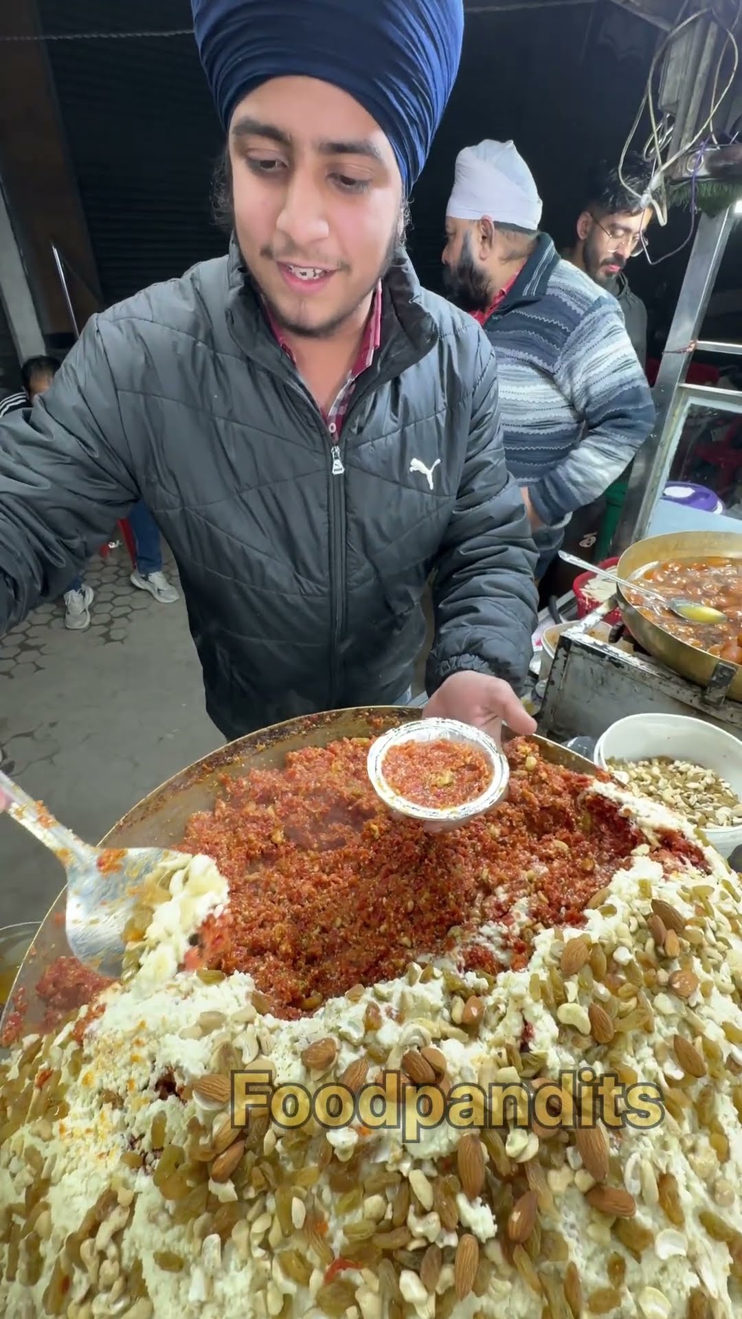 Desi Ghee Tadka on Gajar Halwa #shorts #ytshorts #youtubeshorts – YouTube