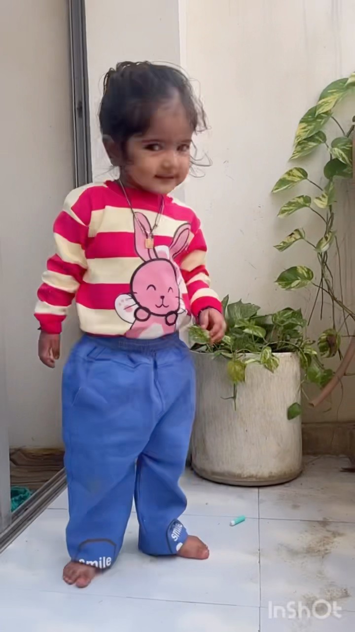 Cute baby dance #shorts #shortsfeed #cutebaby #funny #funnyclips #funnydance #babydance – YouTube