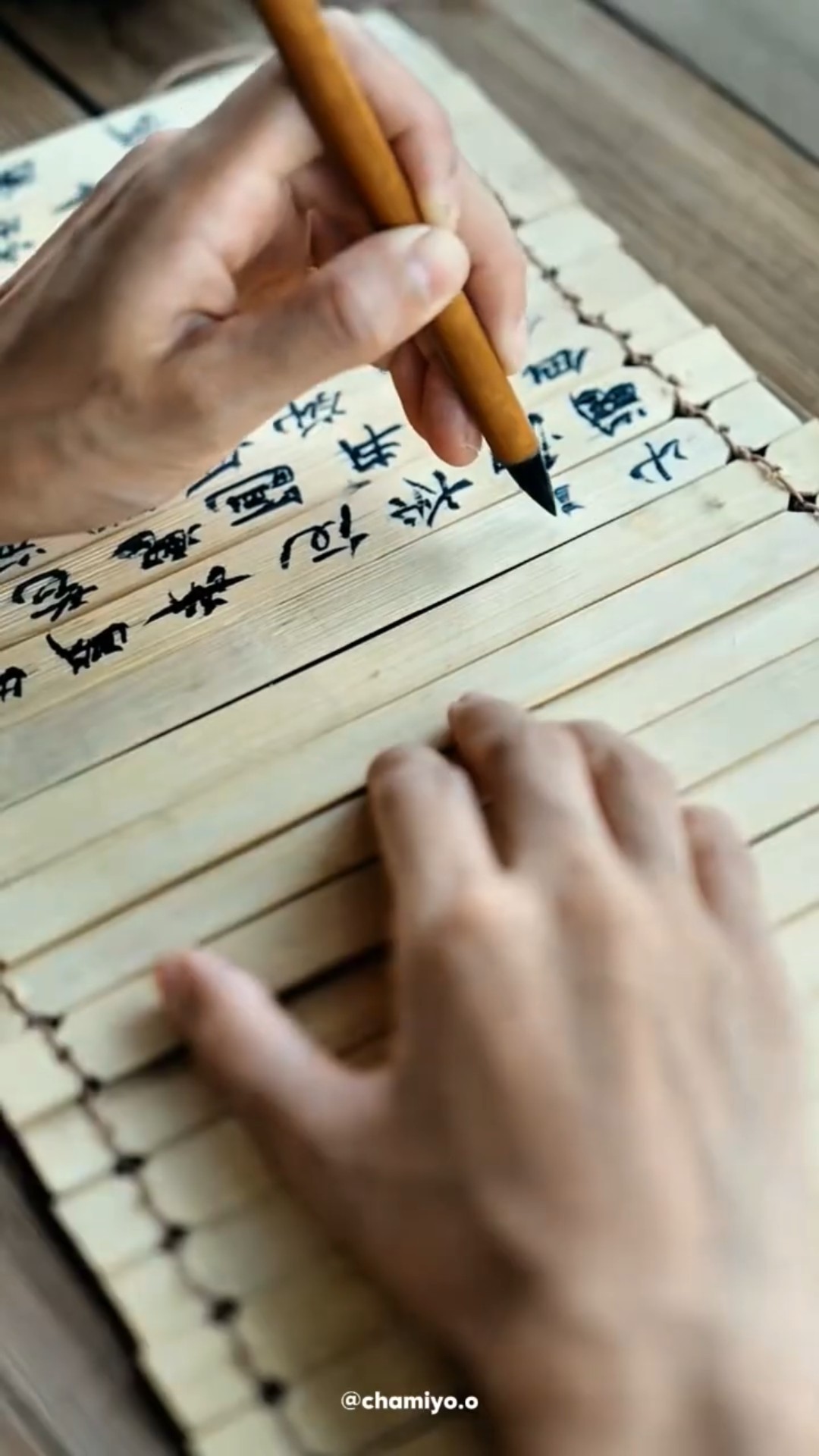 Japanese bamboo scroll book | #shorts #trending #facts #japan #scrollbook – YouTube