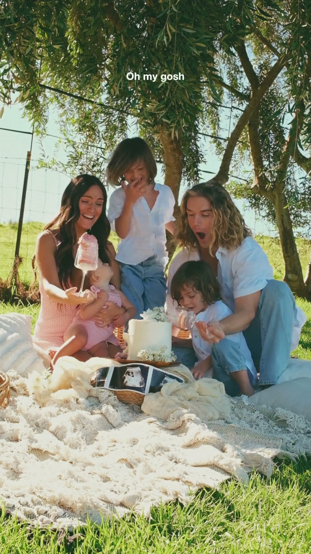 Finding Out The Gender of Our Baby 🩵🩷 #shorts – YouTube