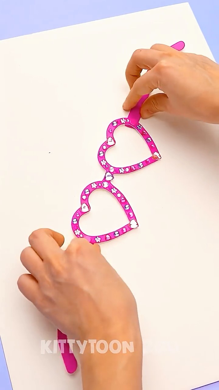 Make Your Own SPARKLY Paper Accessories for Kids Easily Today 💎 #Shorts – YouTube