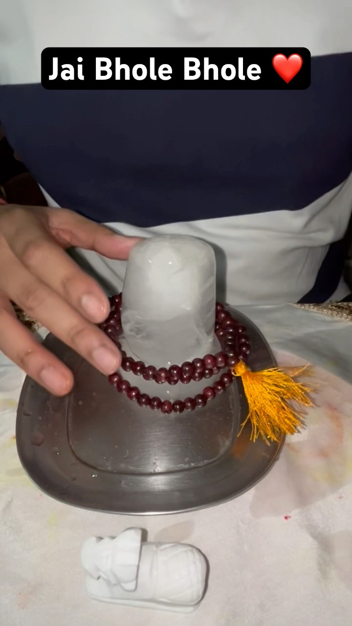 Ice 🧊 ke shivling ❤️ Har Har Mahadev 🔱 #art #shorts #short #shortvideo #trending #Mahadev #worship – YouTube