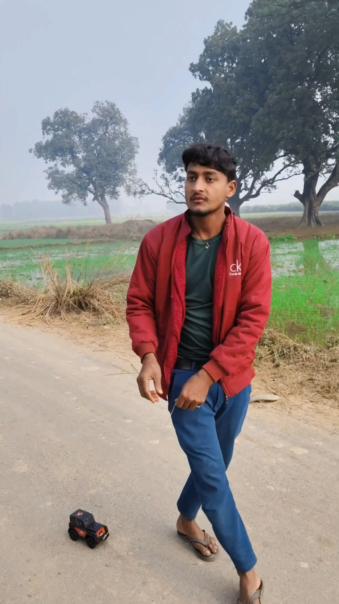 Dost ke saamne gareeb hu 😂🔥l Indian family #shorts #indian #comedy #relatable #chaman #dosti – YouTube