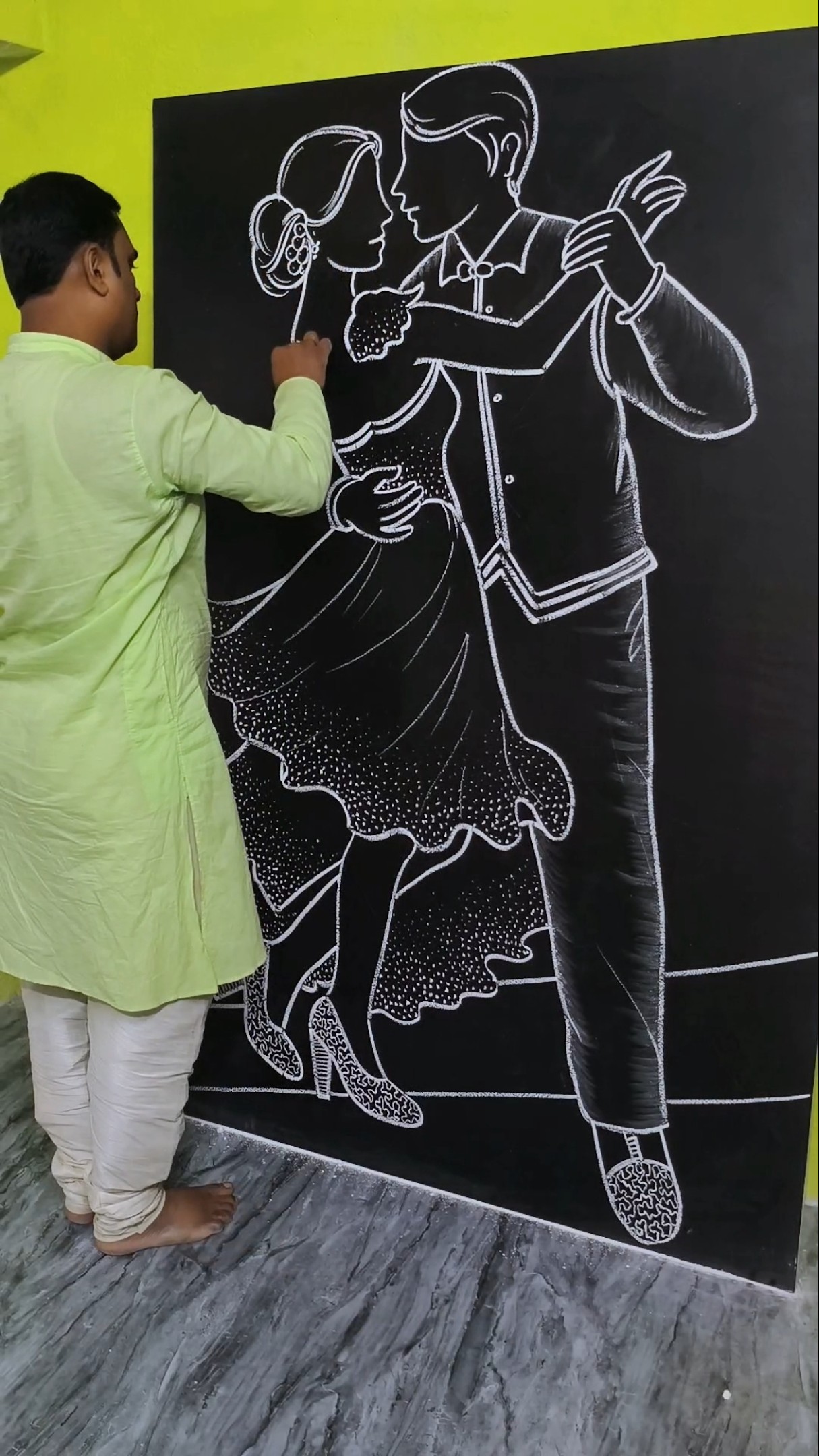 Romantic Dance Couple Drawing 🤍✨ | White Chalk Art #shorts #couple #art #drawing – YouTube