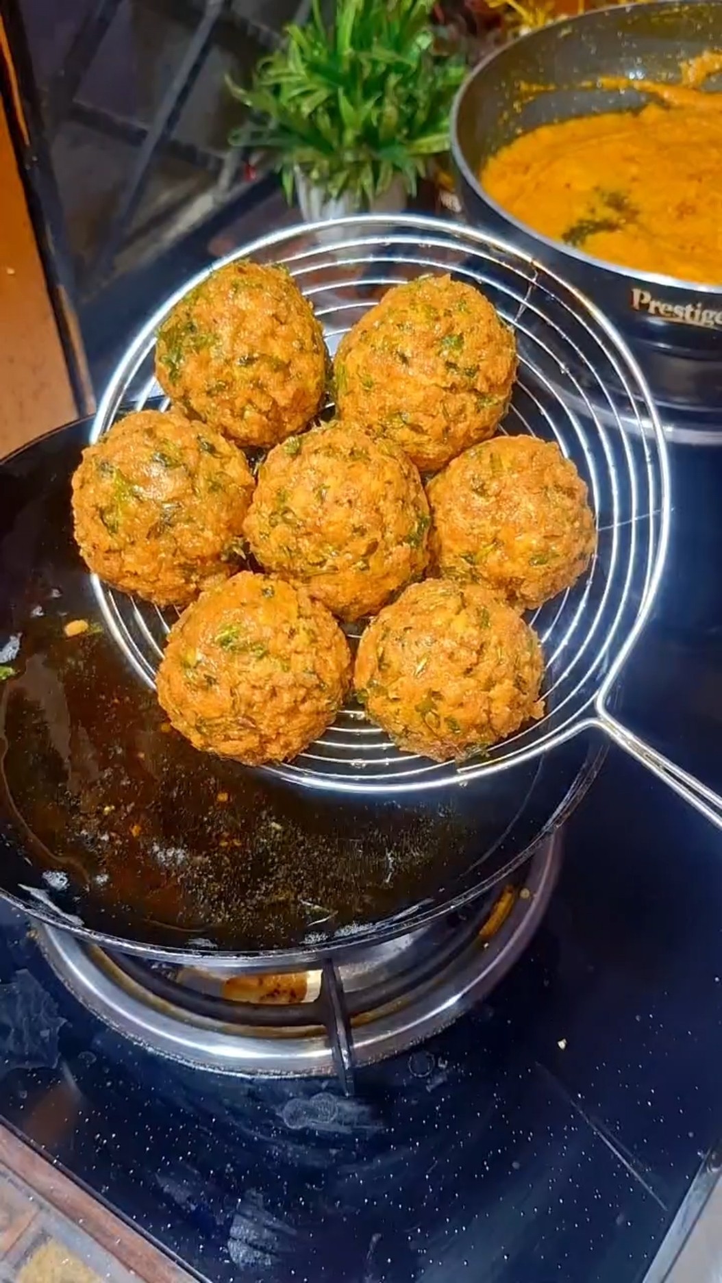 Aap Bachi Hui Roti Ka Kya Karte Ho #rekhakiduniya #rekhakirasoi #shorts #indian #new #newrecipe – YouTube