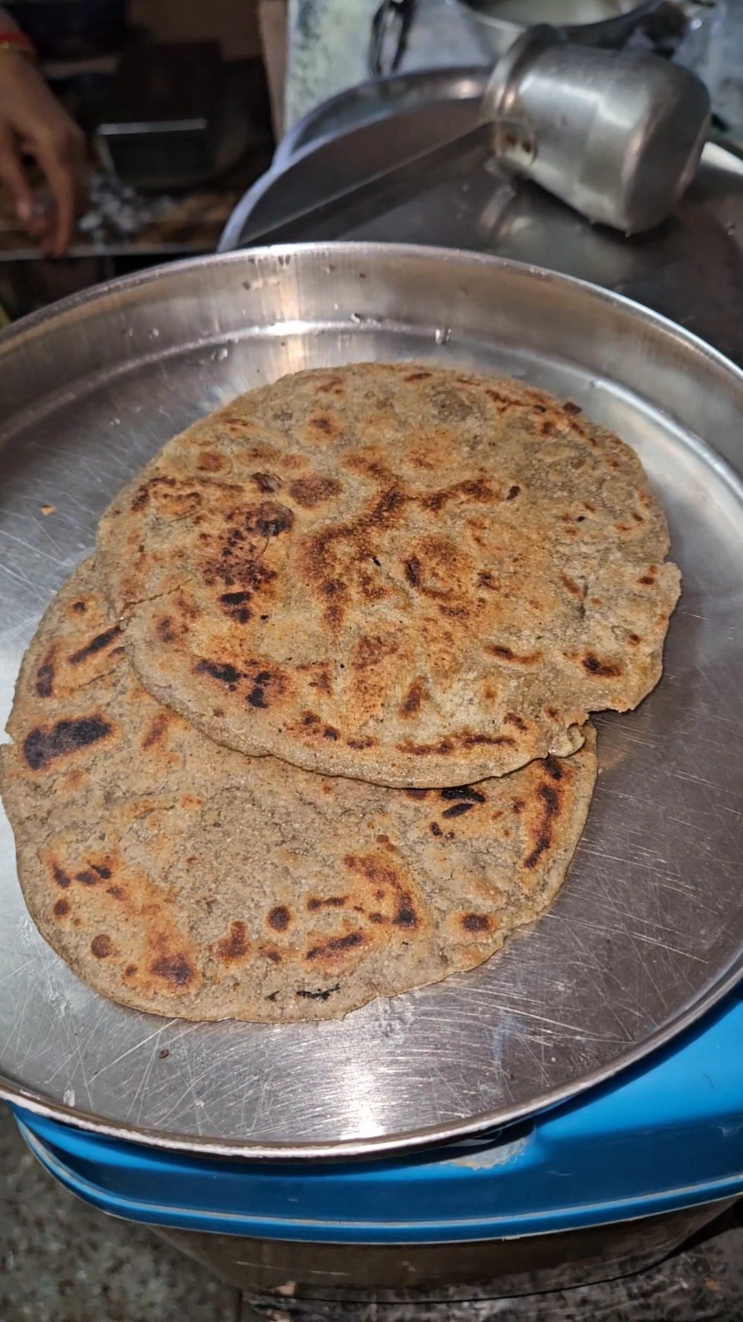 Bajra roti malida #shorts #viralrecipe #shortvideo #malida #bajrarecipe #youtubeshorts – YouTube