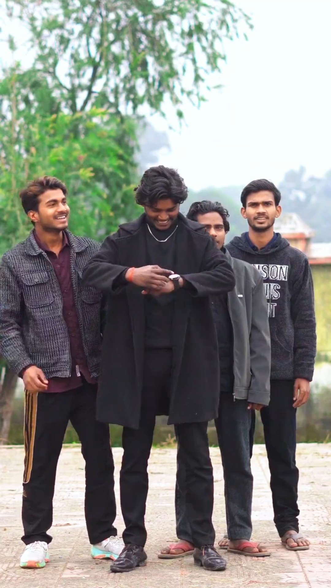 😂 टाइम मशीन 🕑🤣#comedy #funny #shorts #trending #viral – YouTube