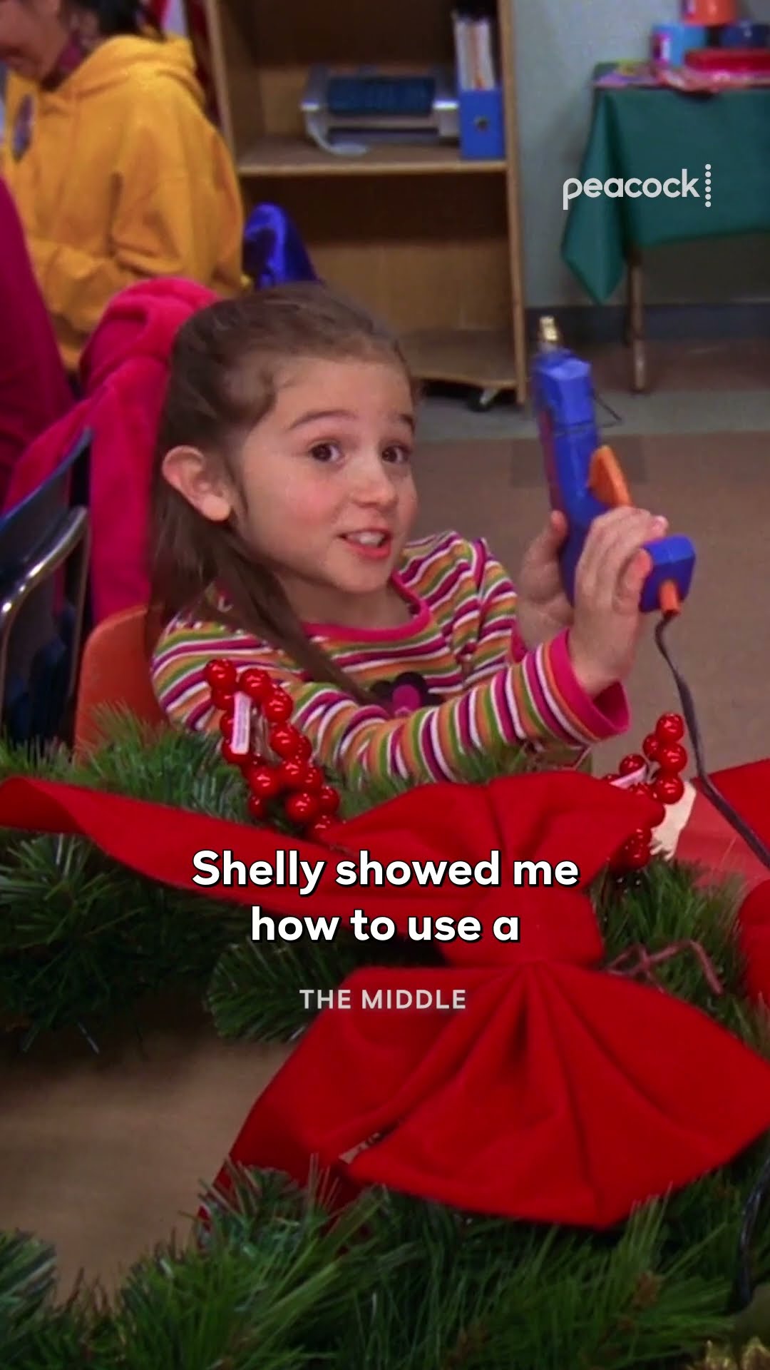Frankie’s chairwoman of the winter wreath sale #TheMiddle #FrankieHeck #PatriciaHeaton #Shorts – YouTube