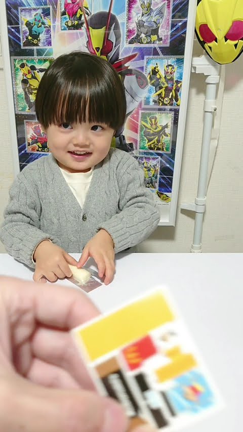 カンタムロボが入ってるのはどっち？はじめくん #shorts #hajime #はじめ – YouTube