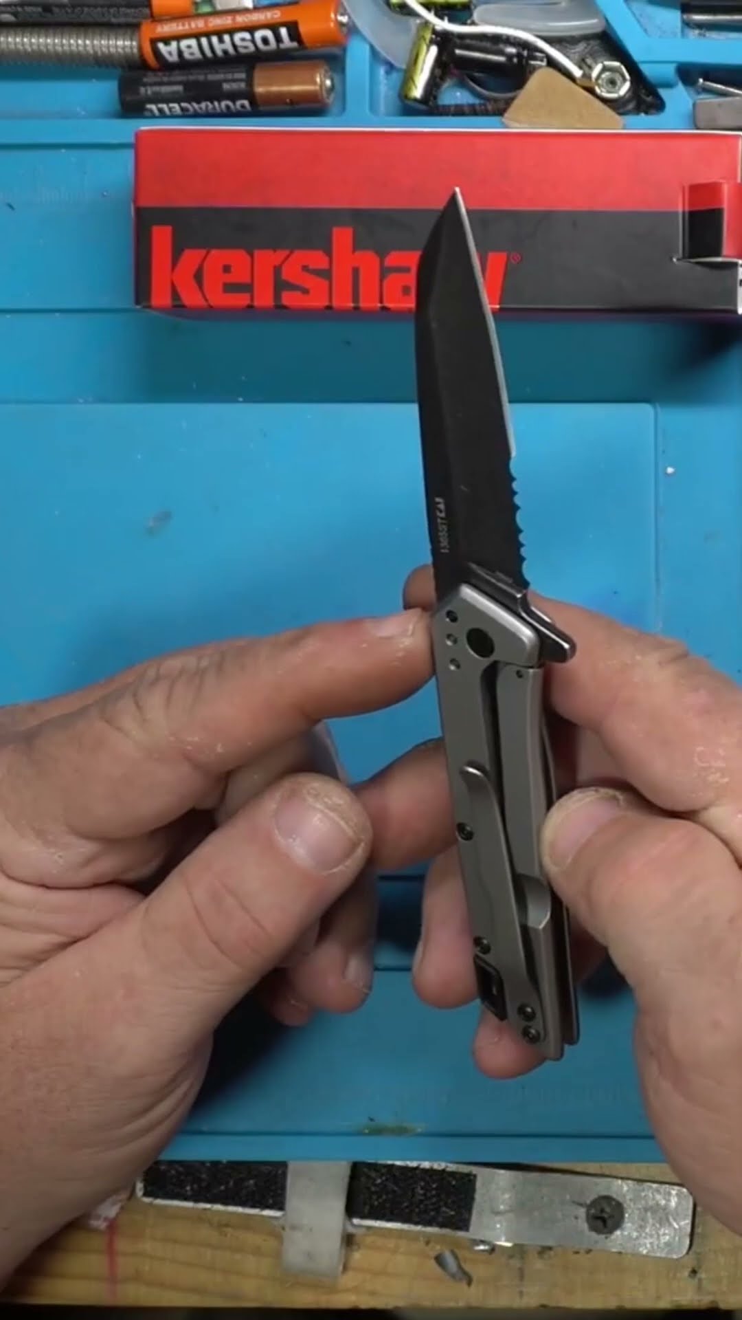 The everyday carry knife that's actually practical #knives #shorts – YouTube