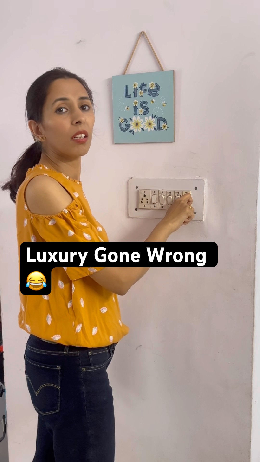 Rich Friend Problems 😂 #shorts #comedy #funny #youtubeshorts #jyotivats #friends #rich #viral #yt – YouTube