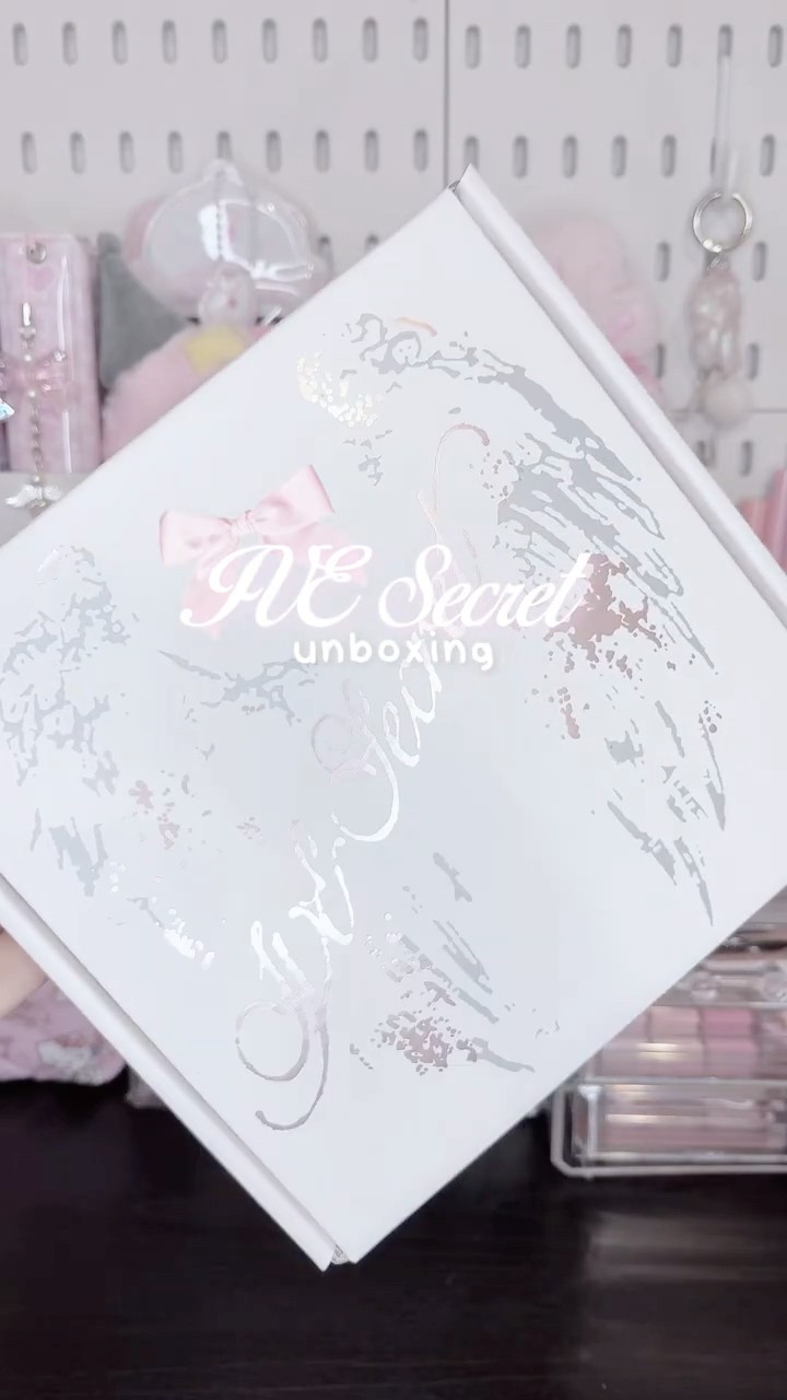 Ive Secret Unboxing 💗 #kpop #ive #wonyoungism #shorts #kpopalbum – YouTube
