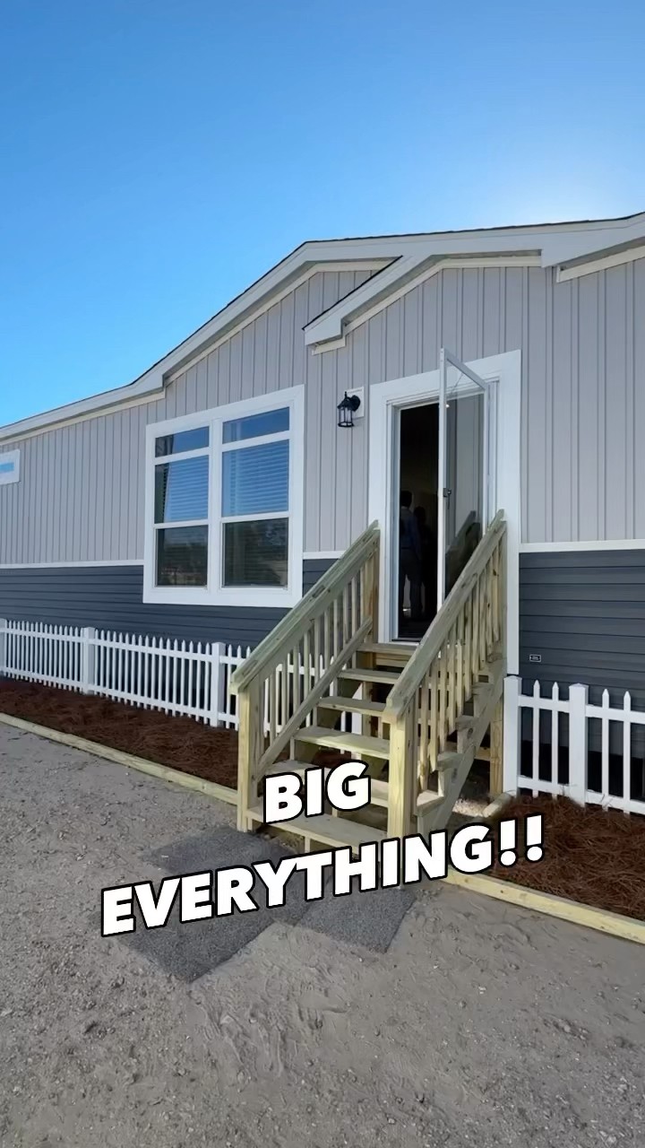 🏠HUGE mobile home! #shorts #mobilehome – YouTube